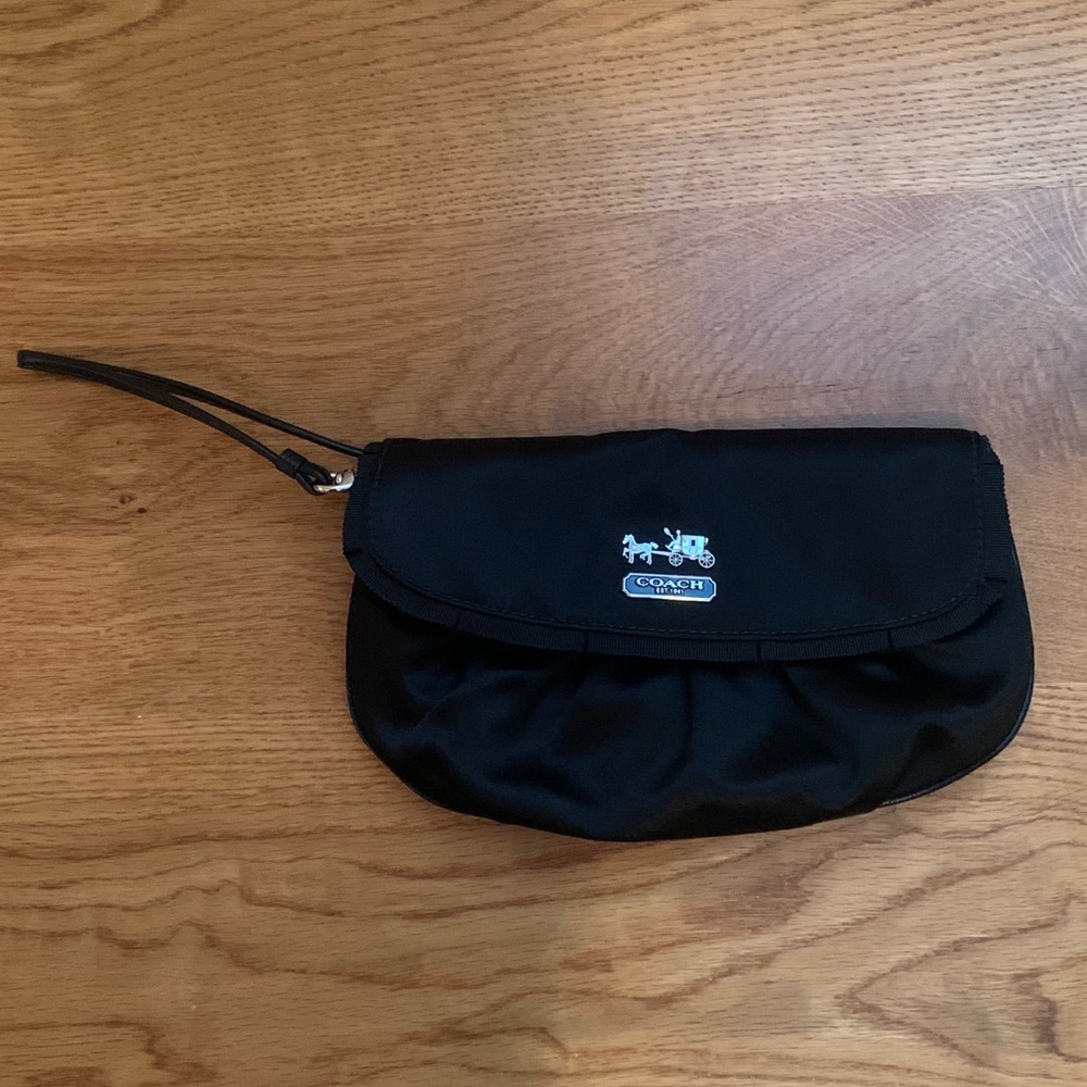 NWT [RARE] Coach Amanda Satin Wristlet Clutch